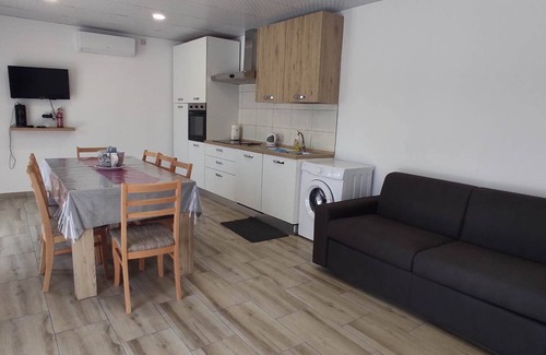 Polski Trambesh Cabaña | NATURE HOUSE BULGARIA