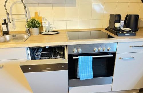 Tiefenbronn Apartamento | Nature I Bike path I Wildlife park I Kitchen I Parking
