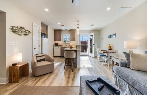 Lewes Condominio | Nature Lovers * Beach Walks * Bike trails