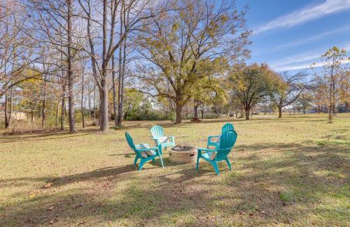 Pangburn Casa | Nature Lovers Haven with Fire Pit in Pangburn!