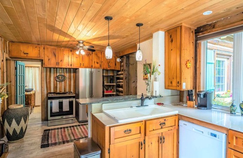 South Bruce Peninsula Chalet De Esquí | Nature Lovers Retreat log home - L'il Ranch