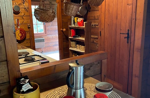 Dehault Chalet De Esquí | Chalet nature avec étang privé, terrasse, cheminée, pêche et tourisme dans le Perche