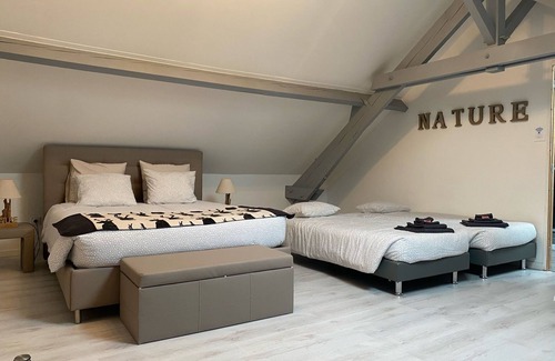 Romeries Cama Y Desayuno | Nature Room