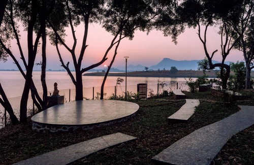 Khodala Casa | Nature's Island farmhouse on secluded shores of Lake Vaitarna Nashik Mumbai 3hrs