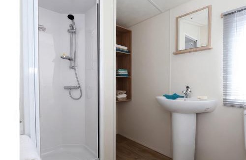 Great Houghton Casa | Nature's Nook - Billing Aquadrome