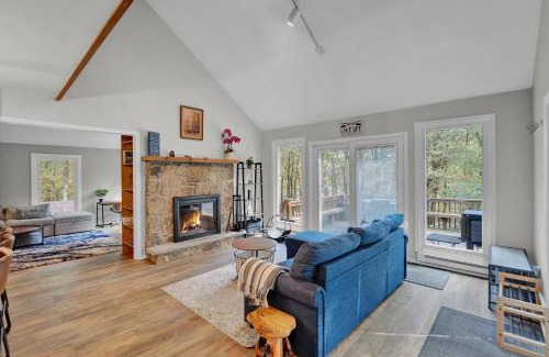 Lake Harmony Estates Casa | Nature's Paradise with Hot Tub and Fire Pit