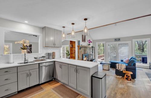 Lake Harmony Estates Casa | Nature's Paradise with Hot Tub and Fire Pit
