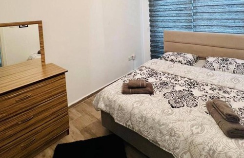 Kyrenia District Apartamento | Nature View Flat w Shared Pool 3 min to Beach