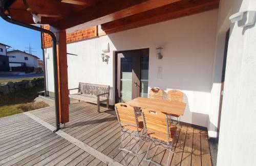 Nesselwang Apartamento | NaturLogis Allgäu - nachhaltige Ferienwohnung im Bio-Lehmhaus, allergikerfreundlich, Terrasse mit Bergblick, inkl Königscard