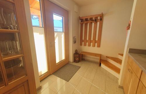 Nesselwang Apartamento | NaturLogis Allgäu - nachhaltige Ferienwohnung im Bio-Lehmhaus, allergikerfreundlich, Terrasse mit Bergblick, inkl Königscard