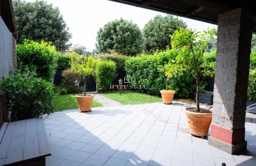 Lake Bracciano Casa | Natuscia Trevignano Platani Villa with Garden
