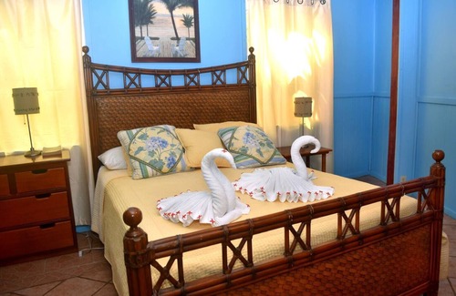 Placencia Apartamento | Gran familia Unidad justo en la playa a pocos pasos del Caribe y la piscina