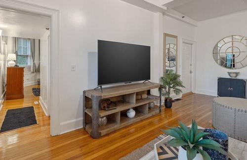 Downtown Syracuse Apartamento | Nautical Lover's Apartment in Syracuse!