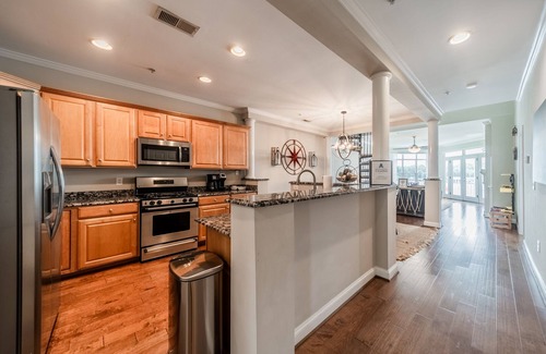 Mount Mourne Condominio | Nautical Nest by SoCharm | Next To Restaurants and Community Pool!