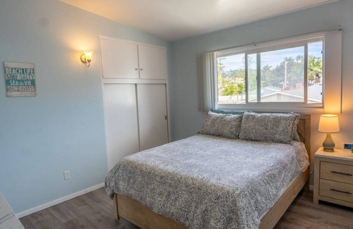 Beach Barber Tract Apartamento | Nautical Ocean View Unit Above WindanSea