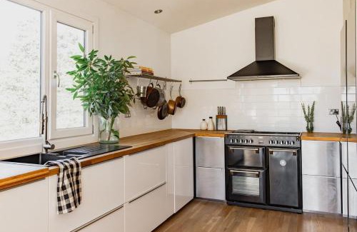 Gordon Casa | Navigators Rest