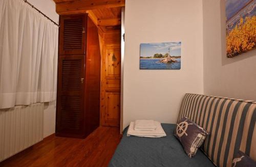 Molos Casa | NaviGats Traditional House Lefkimmi Village