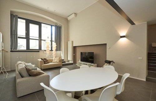 Porta Genova Apartamento | Navigli-Duomo, Free Indoor Parking