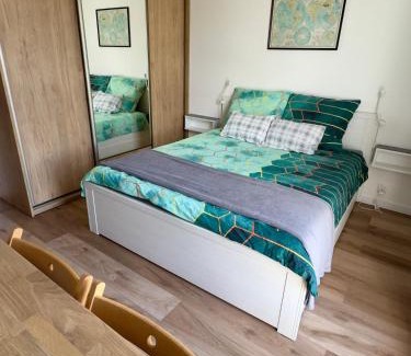 Pogorze Apartamento | Navy Blue Apartment
