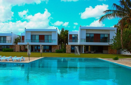Telchac Puerto Casa | Naxos 3 Villas Complex