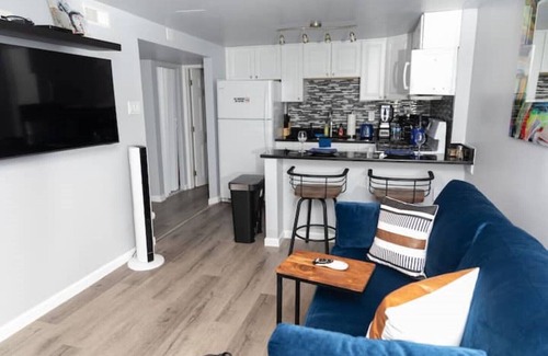 Eastwick Apartamento | Nchanted Luxury unit near Airport with Parking and Yard