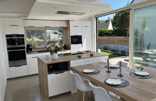 Barneville-Carteret Villa | Contemporary House in the Heart of the Barneville Neighborhood