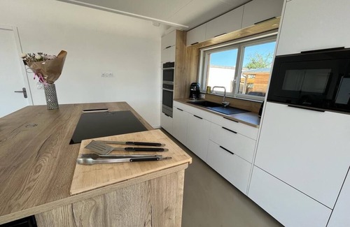 Barneville-Carteret Villa | Contemporary House in the Heart of the Barneville Neighborhood