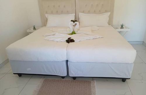 Rundu Cama Y Desayuno | Ndiyona guesthouse kavango east