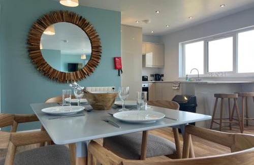 Hele Apartamento | NDR Sea view Three bedroom Residence with private sauna & hot tub