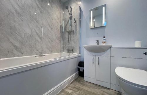 Hele Apartamento | NDR Sea view Three bedroom Residence with private sauna & hot tub