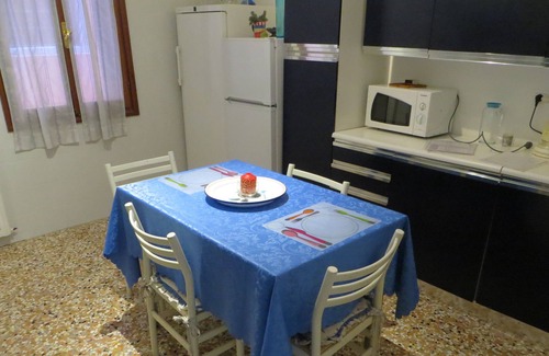 Dorsoduro Apartamento | Cerca de las galerías de la academia, centro universitario