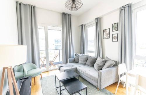 Kagithane Apartamento | Near Airport Metro 1-bdr Apt Wi-fipoolgym
