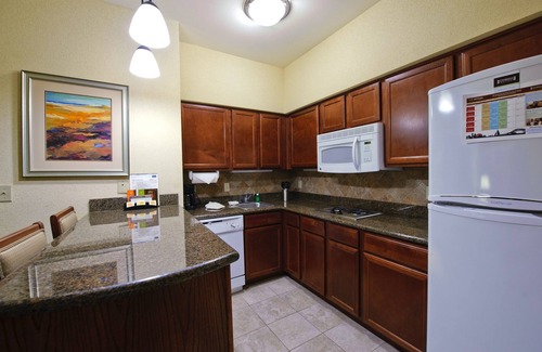 South Side Condominio | Near Area Beaches | Free Breakfast!