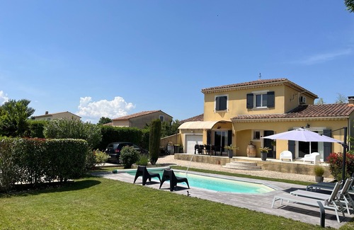 Althen-des-Paluds Villa | Cerca de Aviñón, confortable villa con piscina privada, en Provenza
