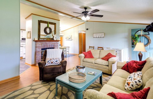 Ennice Casa | Near Blue Ridge Parkway: Ennice Home w/ Fire Pit