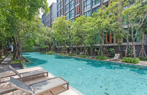 Khlong Toei Apartamento | Near BTS Fast Wifi Checkin24h Pool Suana 23 Gym