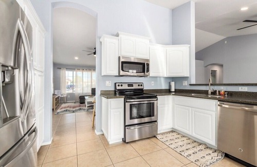 Glendale Casa | Near Cardinal Stadium & Entertainment District!