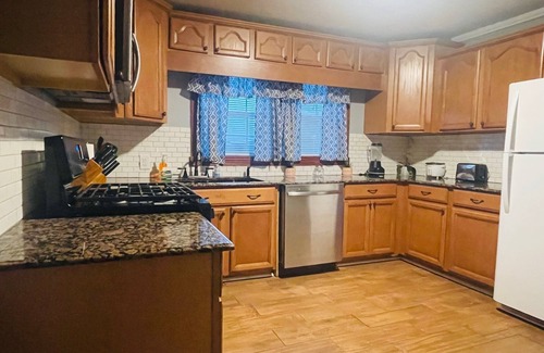 Westlake Casa | Near Casino's, Beach & Downtown Lake Charles!