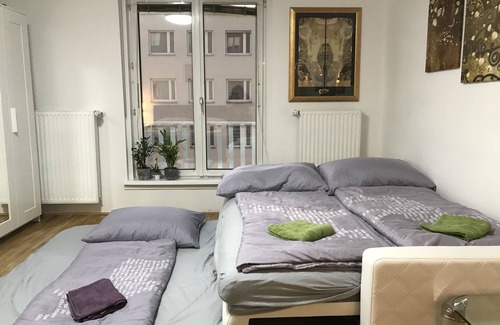 Favoriten Apartamento | CERCA DE LA LOCALIZACIÓN SUPERIOR DEL CENTRO DE LA CIUDAD- SIENTE EL KLIMT No. 2