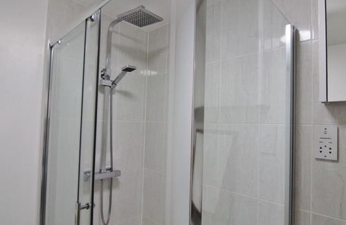 South Norwood Apartamento | Cerca de Croydon, centro de Londres 20 minutos. Estudio nuevo en casa de época.