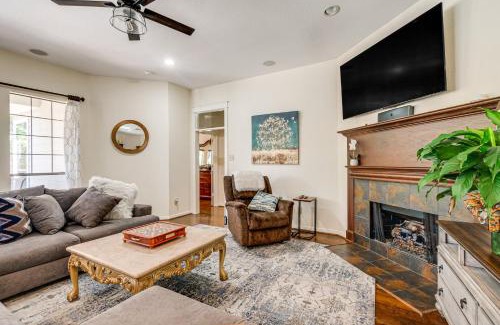 The Woodlands Casa | Near Cynthia Woods Mitchell Pavilion Family Home!
