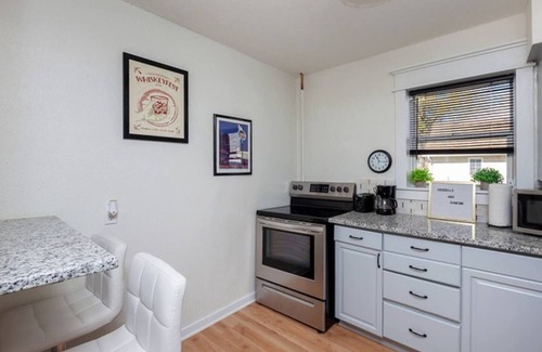 Sherman Hill Casa | Near Downtown ~ 2BDR & Fun Backyard ~ Pet Friendly