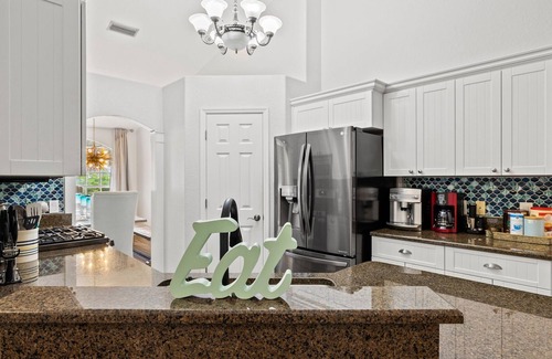 River District Casa | Near downtown! Saltwater Pool! HOT TUB! Games!