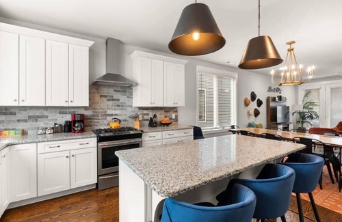 South Nashville Casa | Cool, Modern Three Story Stunner in WeHo