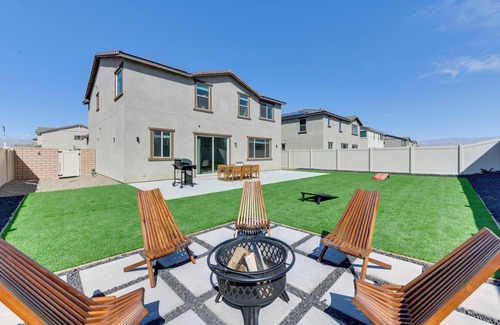 Coachella Cabaña | Near Empire Polo Field: Coachella Vacation Rental