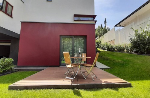 Hegewiese Apartamento | Cerca de FRANCFORT a. M. Apartamento de 50 m2 completamente equipado con terraza