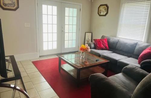 Saint Claude Apartamento | Near French Quarter Nice Two Bedrooms+