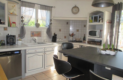 Pernes-les-Fontaines Villa | Villa 120 m² Pernes-les-Fontaines, piscina privada, jardín, caseta de piscina, terrazas