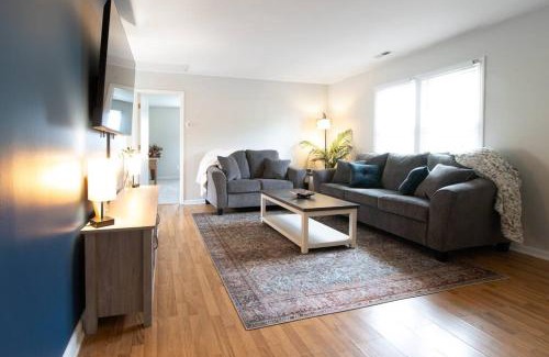Apex Casa | Near Historic Downtown Apex, Sleeps 8, King Bed