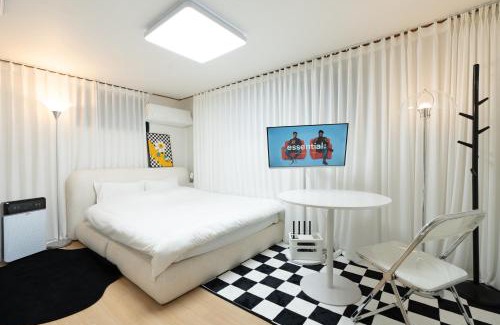Seogyo-dong Villa | Near Hongdae Station, 30sec on foot